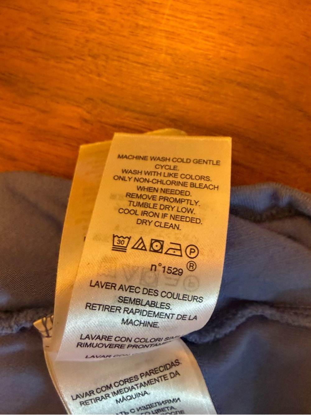 Lauren Ralph Lauren Wrap Top M Lavender Ruched V Neck 3/4 Sleeve - Picture 11 of 11